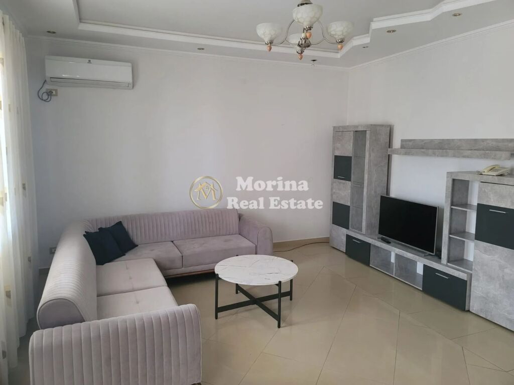 Affitto | Parte di Villa 3 + 1 + 2 +Blocco | Ville Americane | 500 €/mese