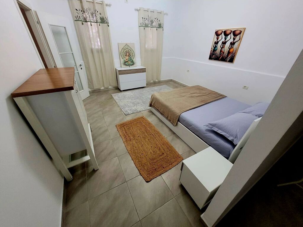 Apartament 2+1 me qera rruga Hoxha Tahsim tek Bar Oslo