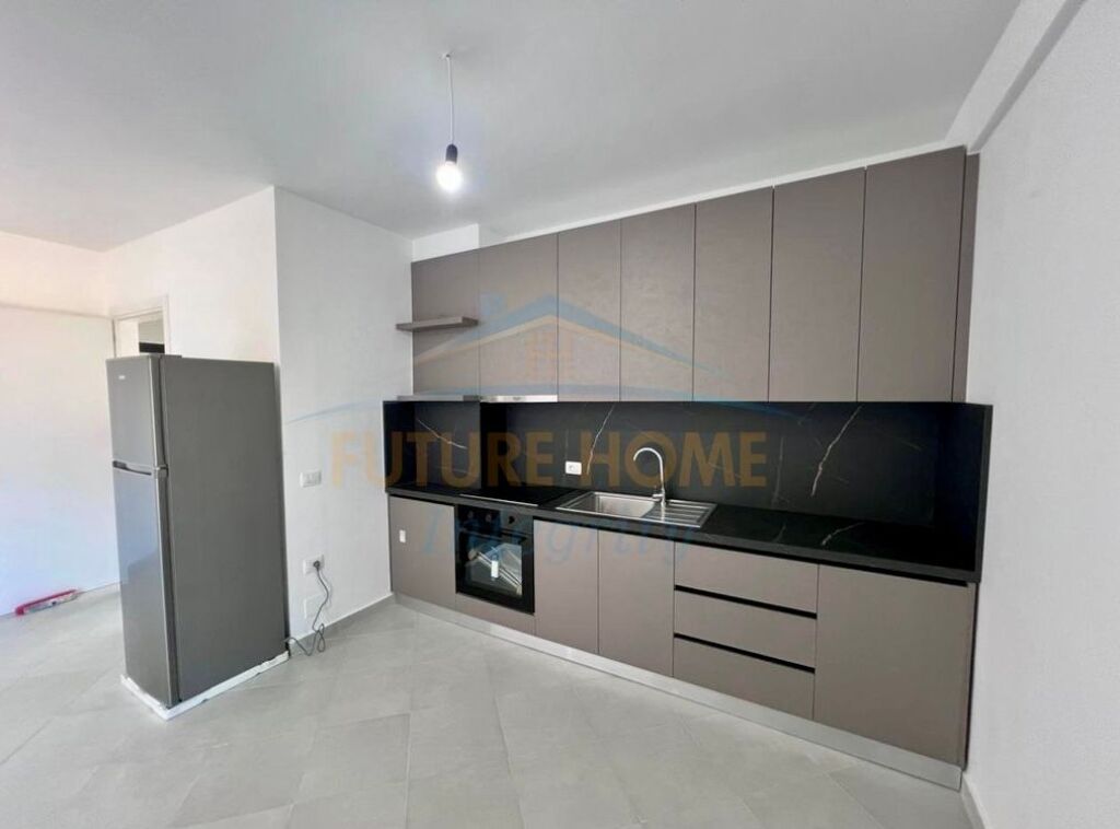 Affitto, Appartamento 2+1, Via Dibrës, Tirana.