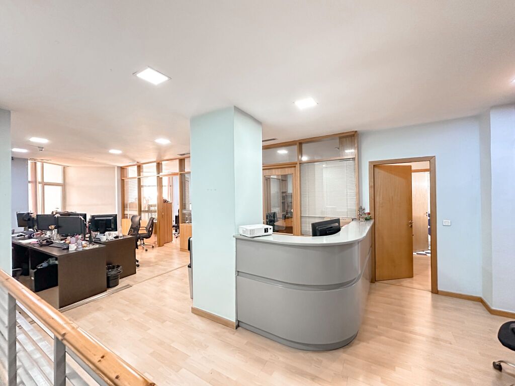 Ambjent me qira ne qender