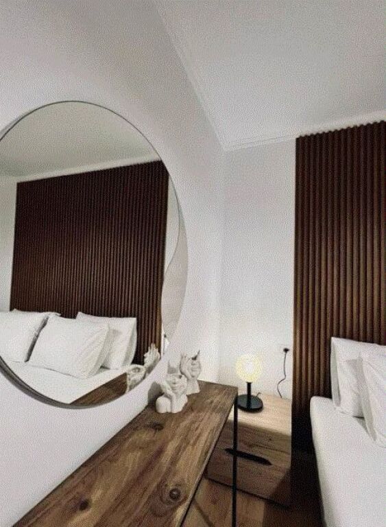 Jepet me qira 1+1 prane Pazarit Te Ri