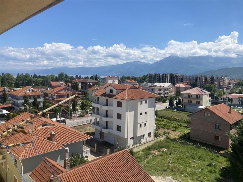 Shitet Apartament 1+1 Pogradec
