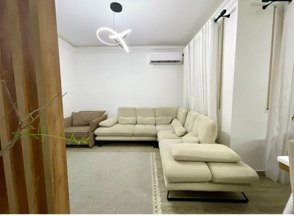 Shitet 1 +1 te Tirana Garden Park