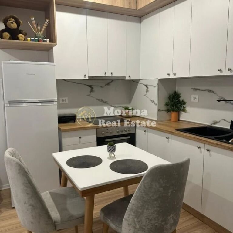 Affitto | Appartamento 1 + 1 | Ali Demi | 370 €/mese