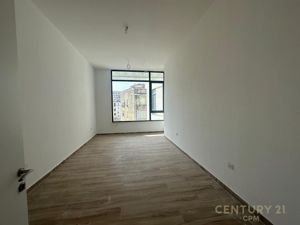 UFFICIO IN AFFITTO PRESSO DONIKA CENTER