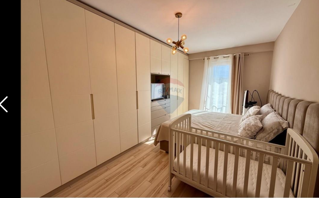 Apartament per shitje 2+1+2 tek Qyteti Studenti