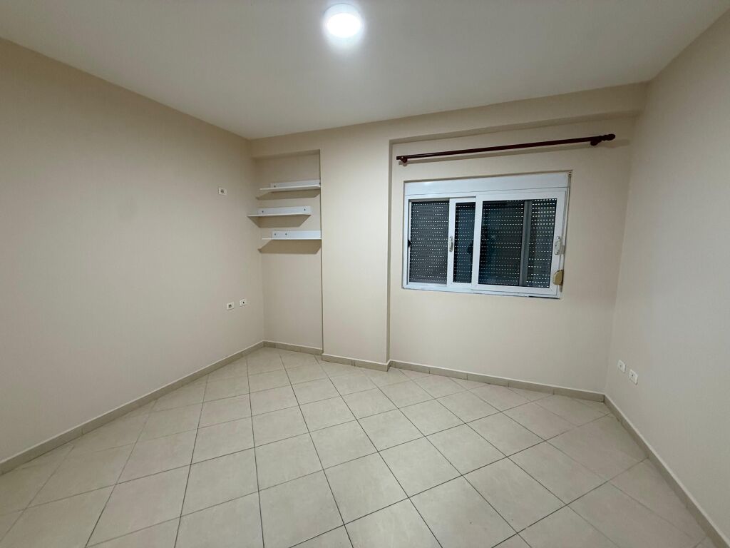 apartament 2+1 te rruga e dibres