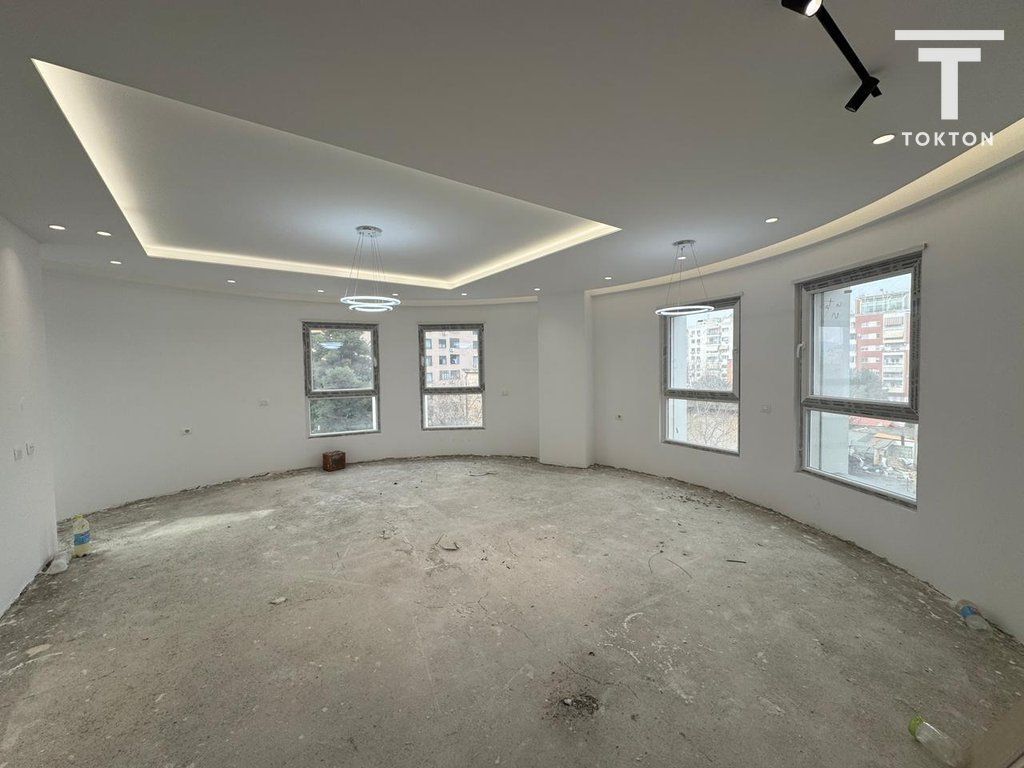 SHITET APARTAMENT 2+1+2 | ALI DEMI, TIRANE