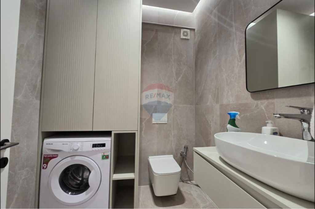 Appartamento in vendita 2+1+2+ parcheggio al Lago Secco