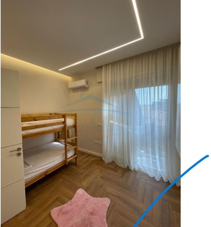 Qera, Apartament 2+1 + Post Parkimi , Pazari i Ri