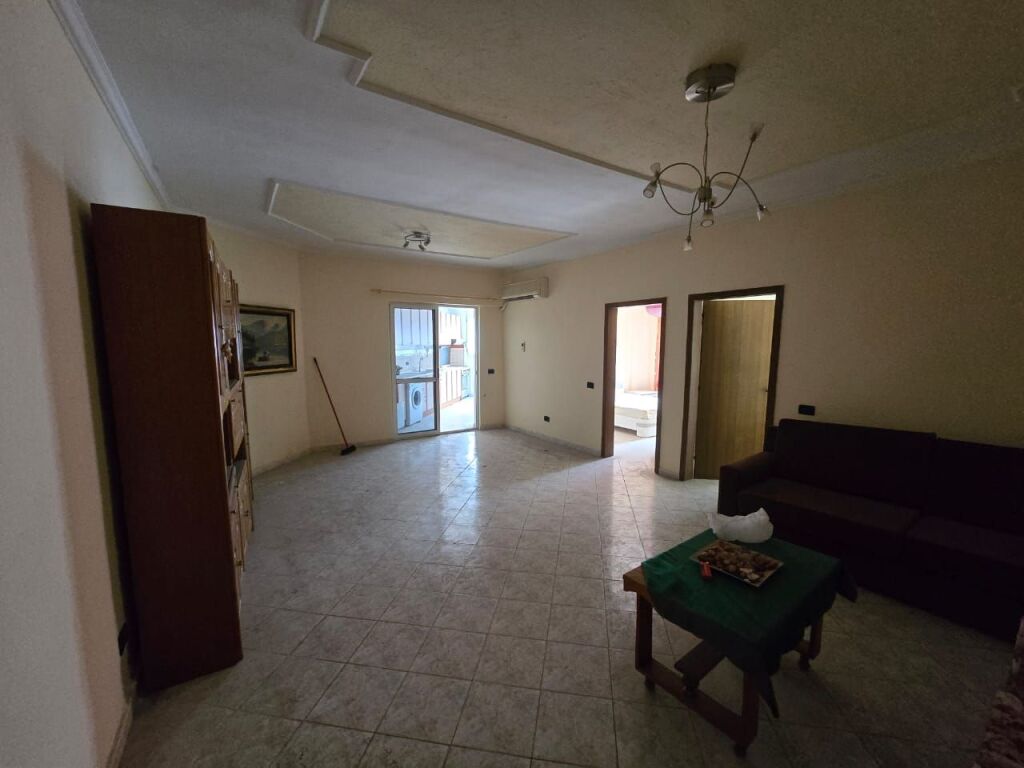 APARTAMENT 2+1 PER SHITJE TE KOMUNA E PARISIT (LULISHTJA)