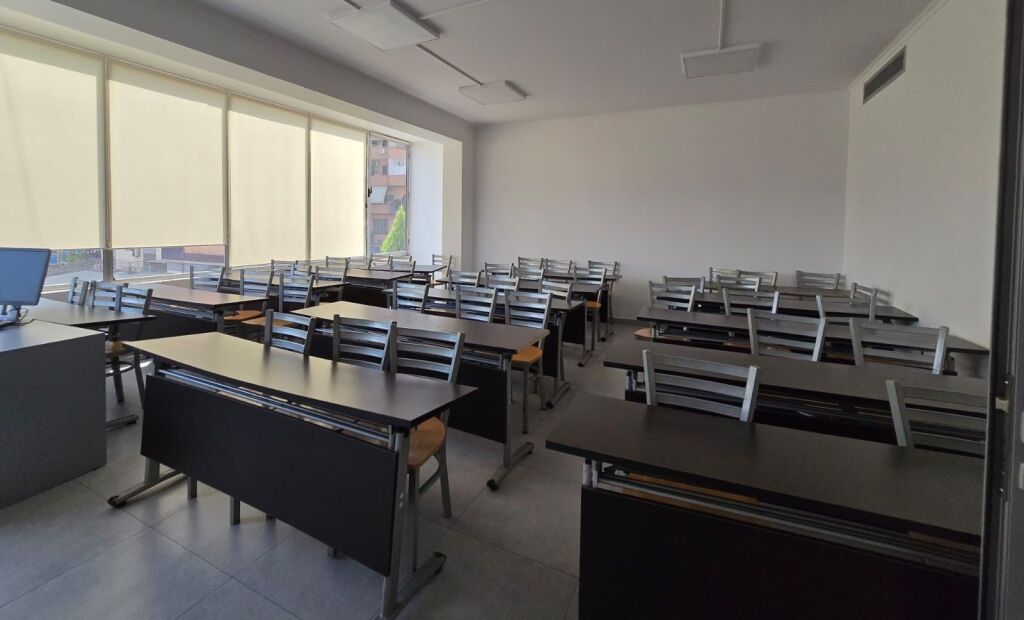 🏢 JEPET ME QIRA GODINË 4-KATËSHE – TEK Bulevardi Gjergj Fishta