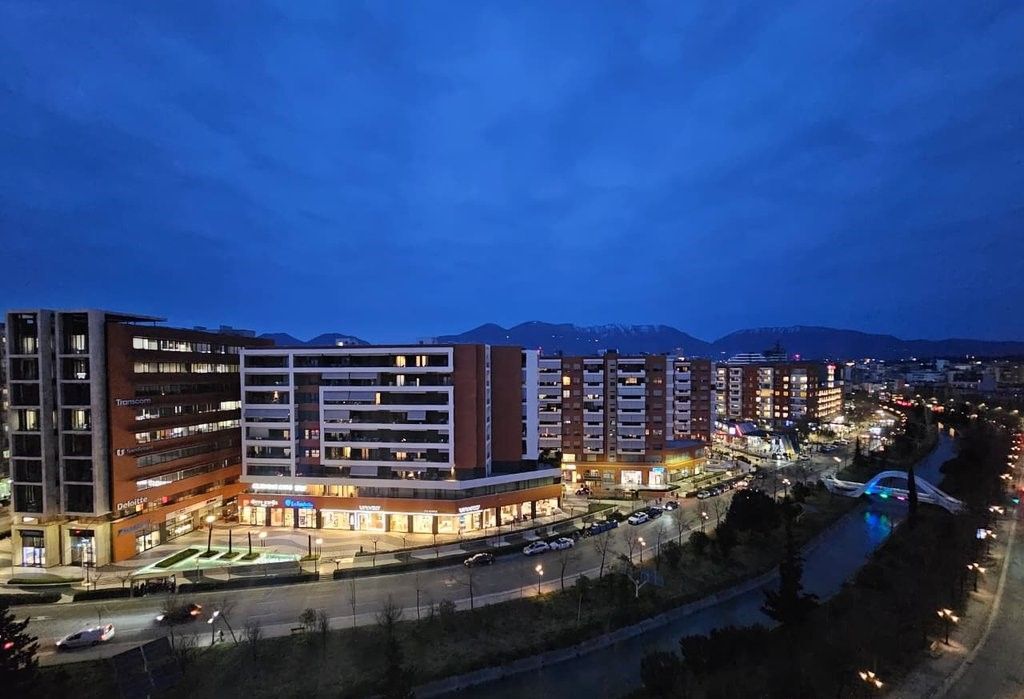 Appartamento 3+1+2 in vendita di fronte a Delijorgji!