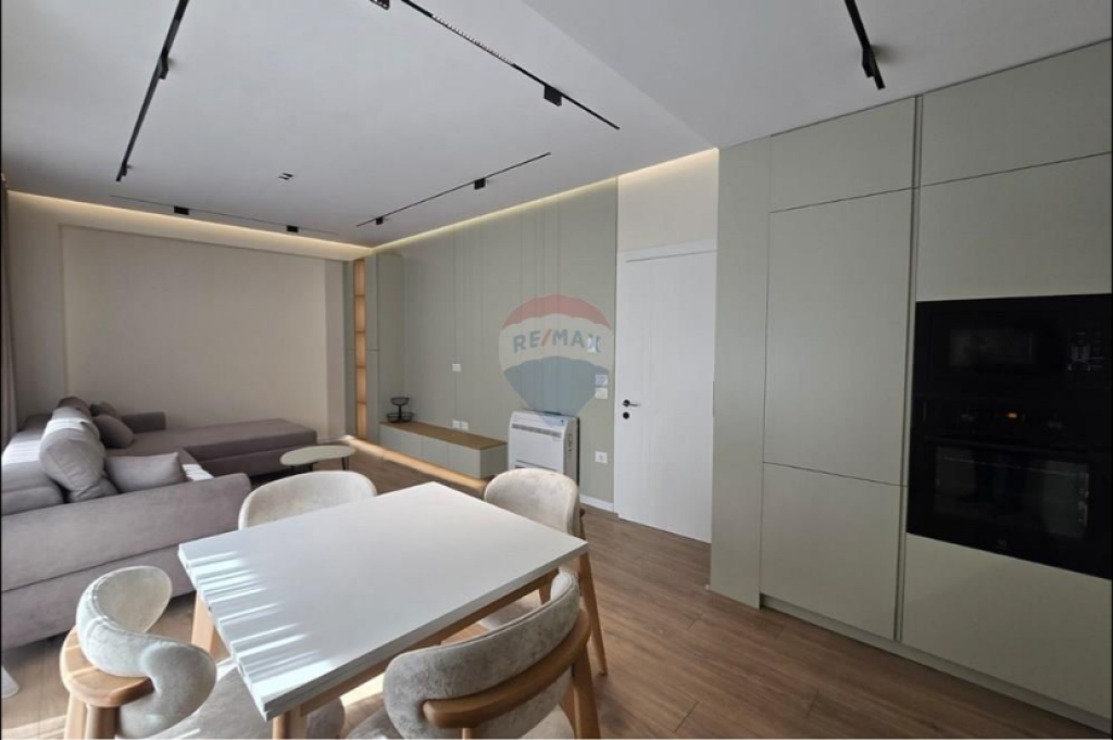 Appartamento in vendita 2+1+2+ parcheggio al Lago Secco