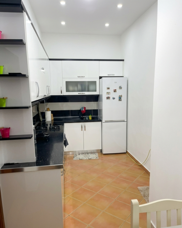 Jepet 1+1 me Qera ne Astir