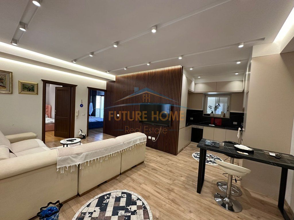 Rent, Apartment 2+1+2+Parking Space, Bardhyl Street, Tirana.