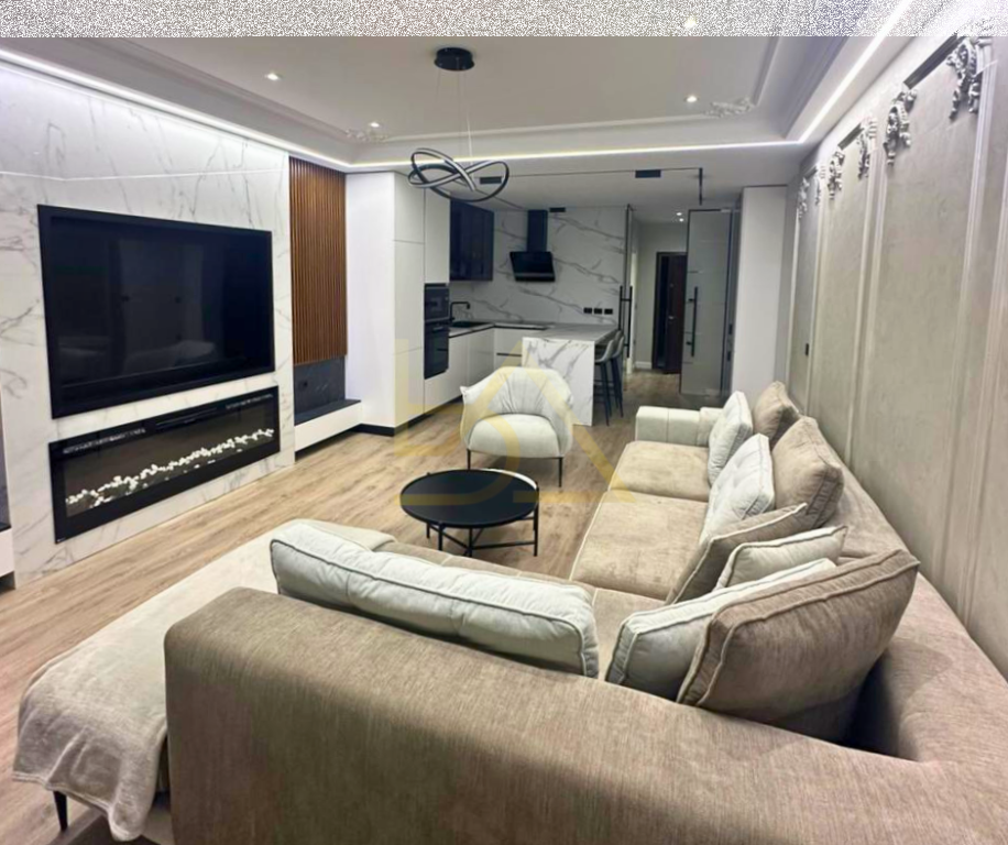 Shitet Papafingo – Rruga Mitat Hoxha, Sarandë