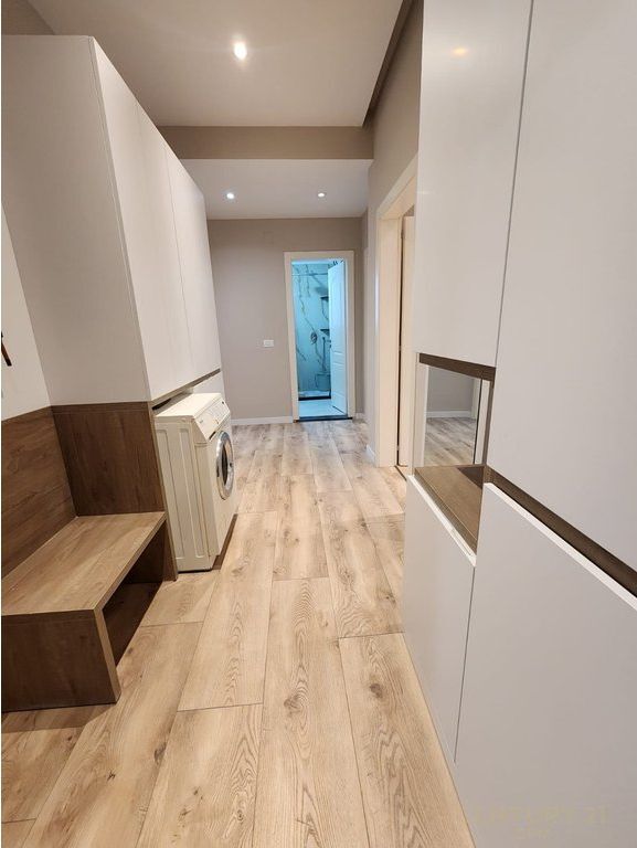 Apartament 2+1 në Ish Parku, Tiranë