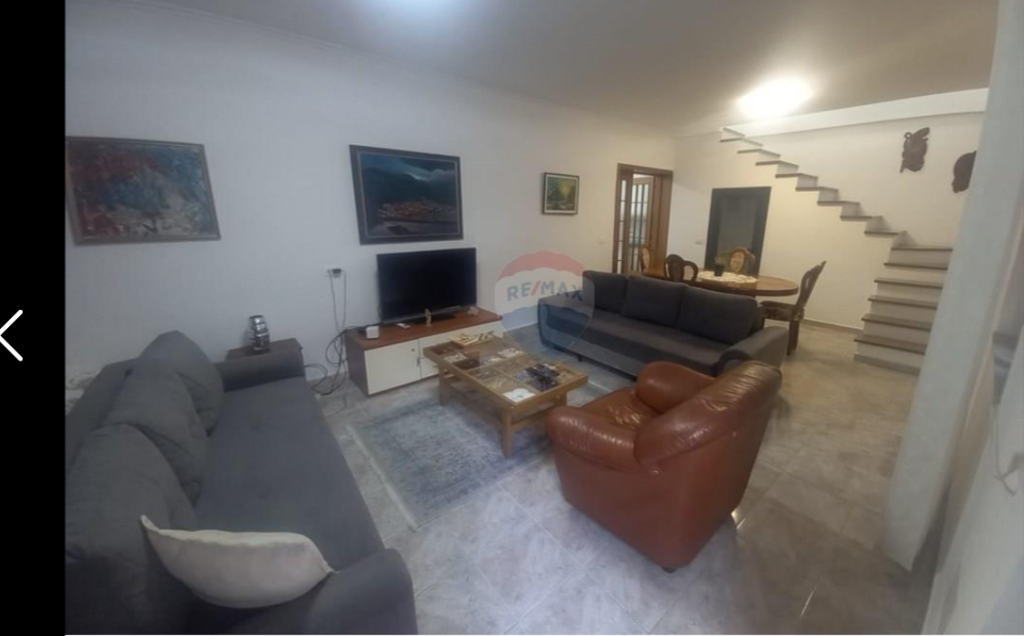 Vile per shitje ne Qender