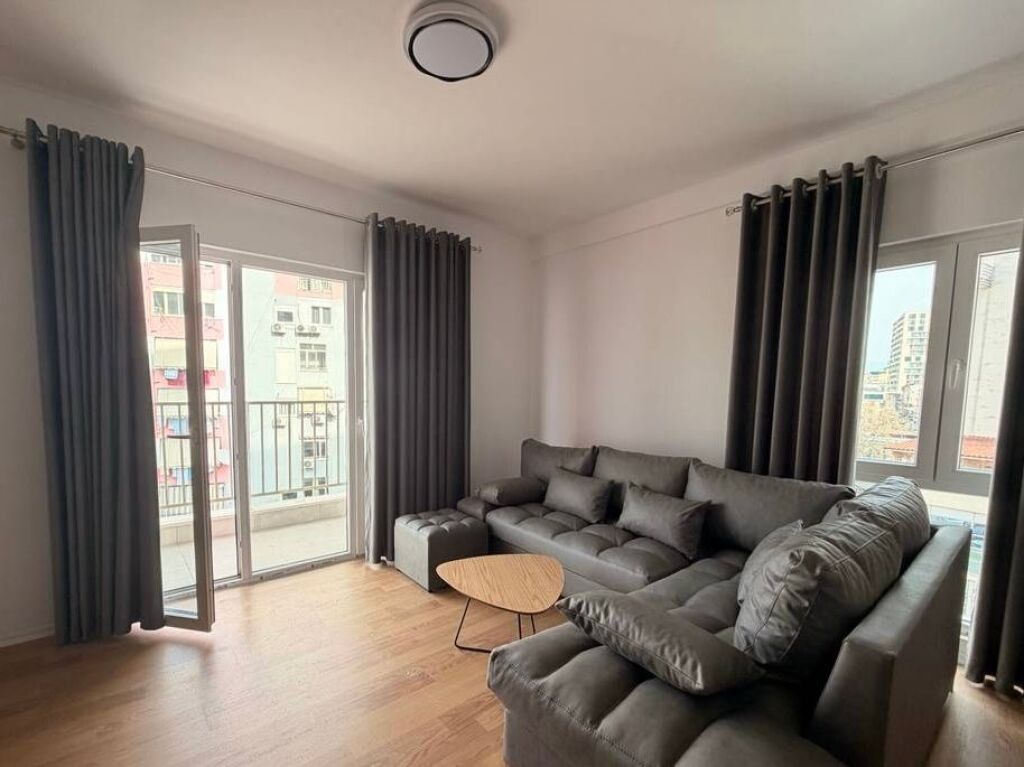 A ZOG TE ZI SI AFFITTA APPARTAMENTO 2+1+2