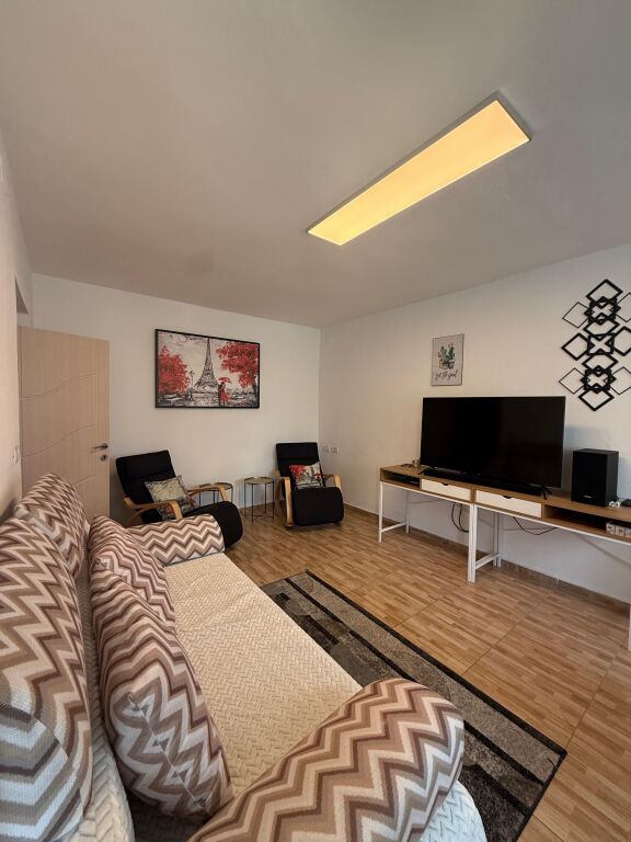 🏠Shitet Apartament 1+1📍Myslym Shyr 📐Sip. 72m2  💶Çmimi: 145.000€ •Dokumentacion i rregullt hipotekor