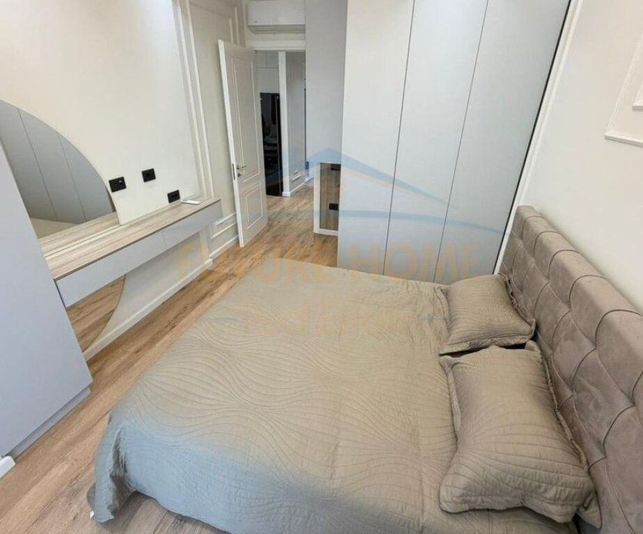 Affitto, Appartamento 1+1+Posto auto, vicino Air Albania, Tirana.