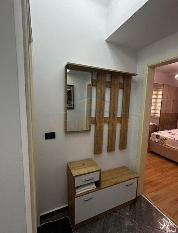 Qira, Apartament 2+1+2, 21 Dhjetori, Tiranë