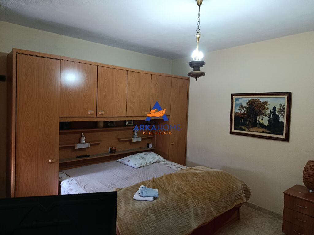 CASA PRIVATA IN AFFITTO 220M2 "RRUGA ARKITETKT SINANI" 2200 EURO (TRATTABILE)
