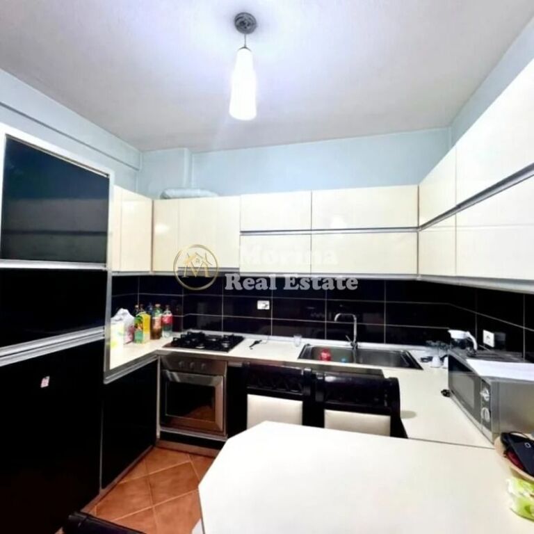 Affitto | Appartamento 2 + 1 | Astir | 500 €/mese