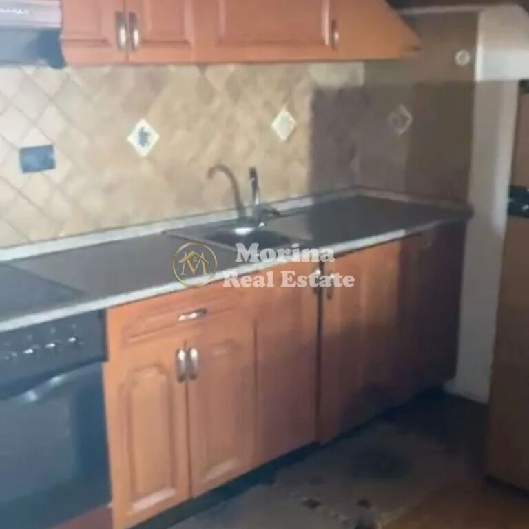 Affitto | Casa privata 2 + 1 | Ex Piazza Shqiponja | 350 €/mese