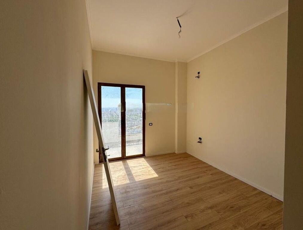 WE SELL APARTMENT 2+1,Fresk