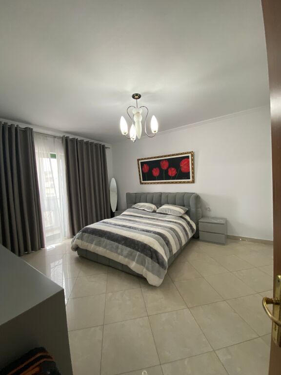 Affittasi 1+1 nel blocco