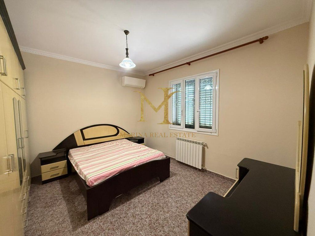 VILLA FOR RENT ON THE RAILWAY BEACH !!