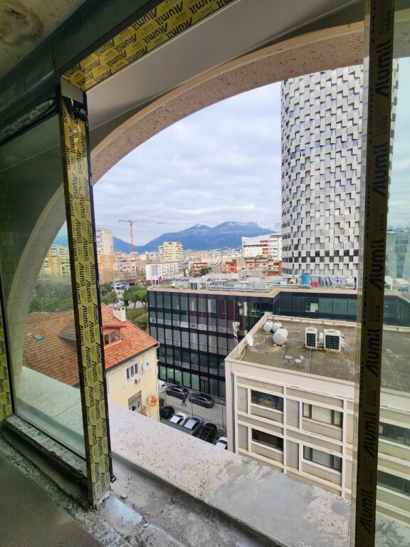 OFFICE FOR RENT – 300 m² (6th Floor) 📍 Skanderbeg Square / Clock Tower / Book Building Tower (in the heart of Tirana 🥰) Open Space / Ready in July 💰 €12,000