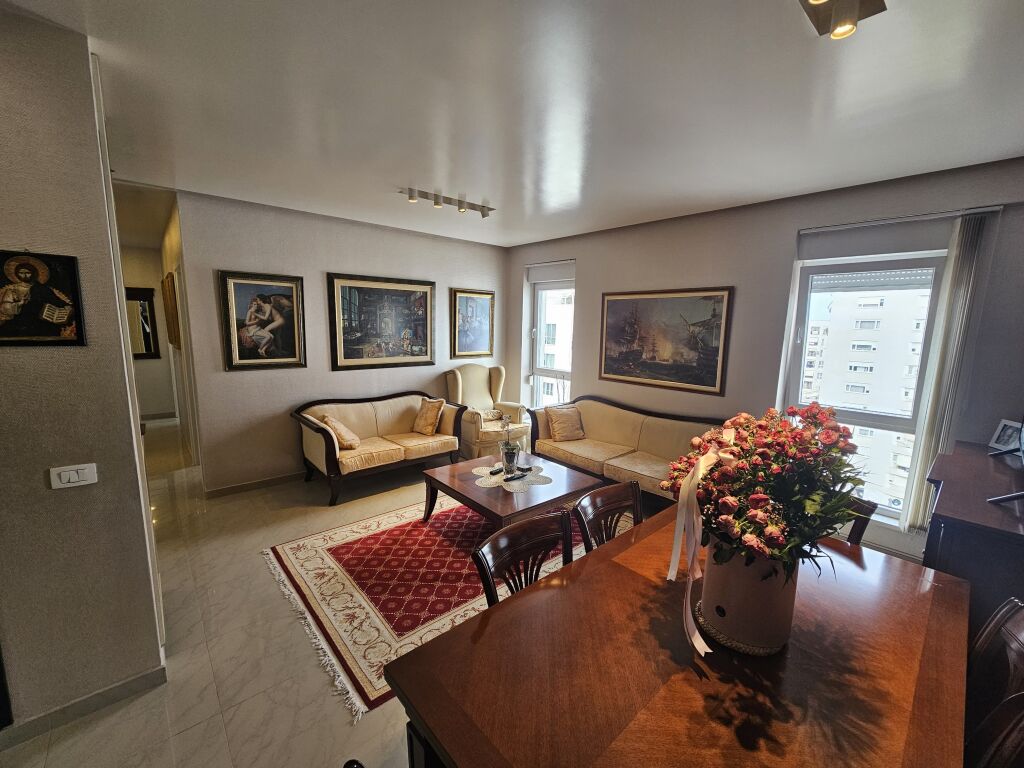 Apartament 3+1 per shitje te 21 Dhjetori, Kompleksi Magnet