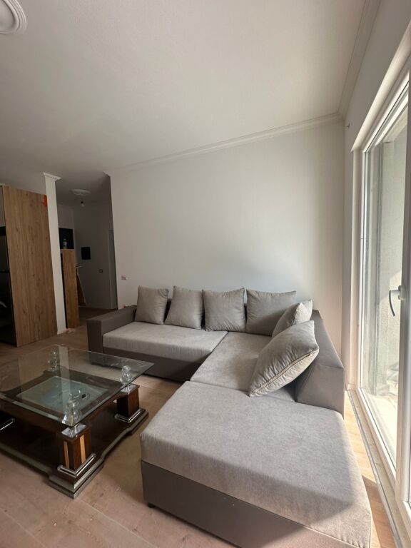 APARTAMENT ME QERA 1+1