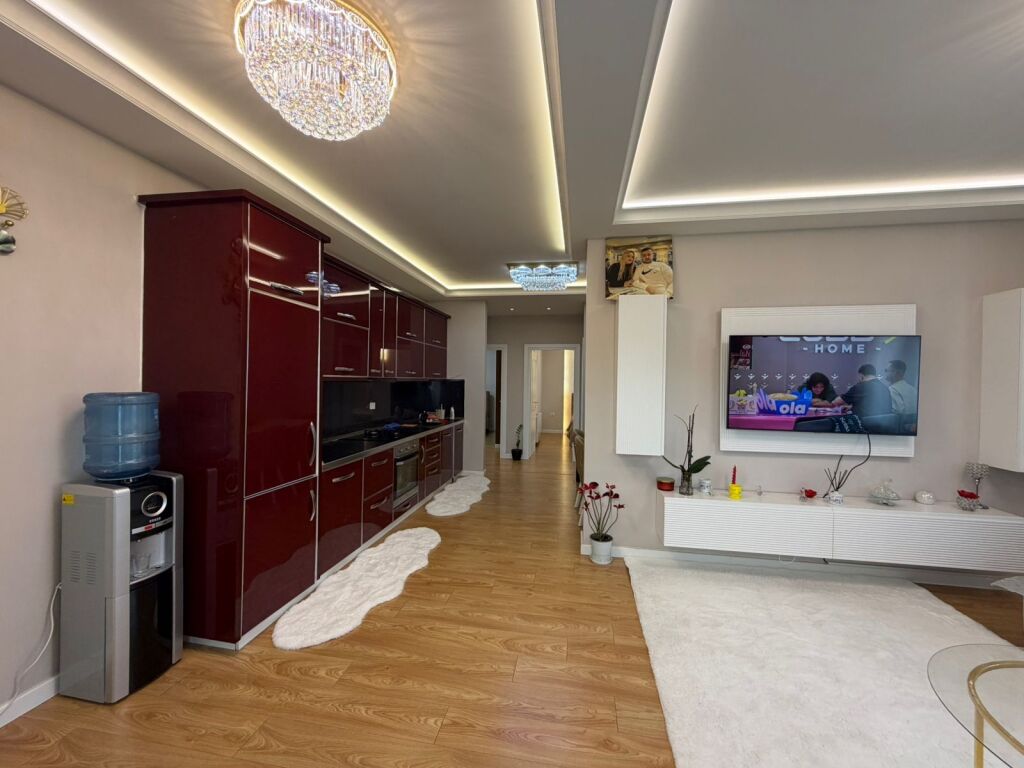 shitet shtepi 1 kateshe ne kenete