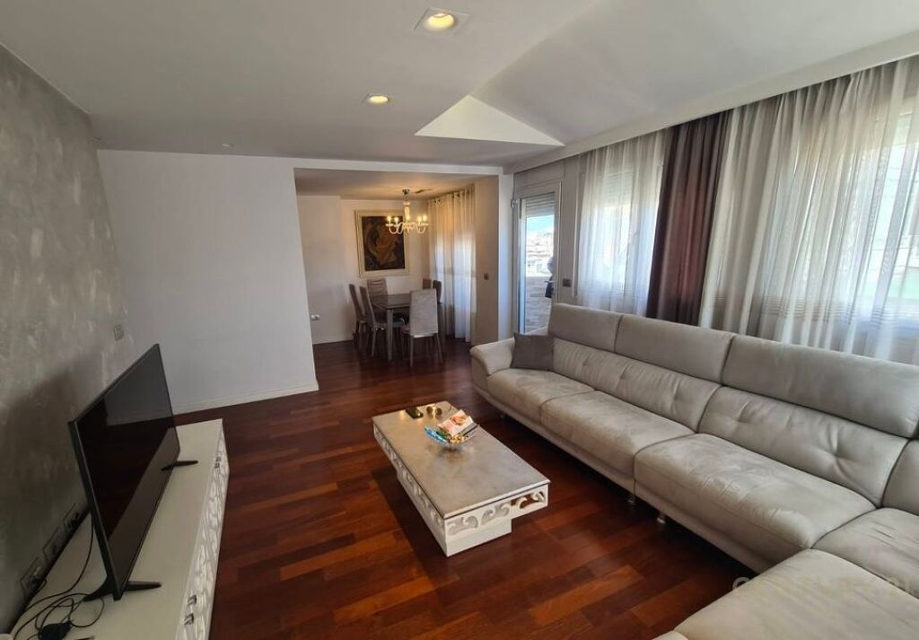 Apartment 2+1+2 for sale, Kavaja Street