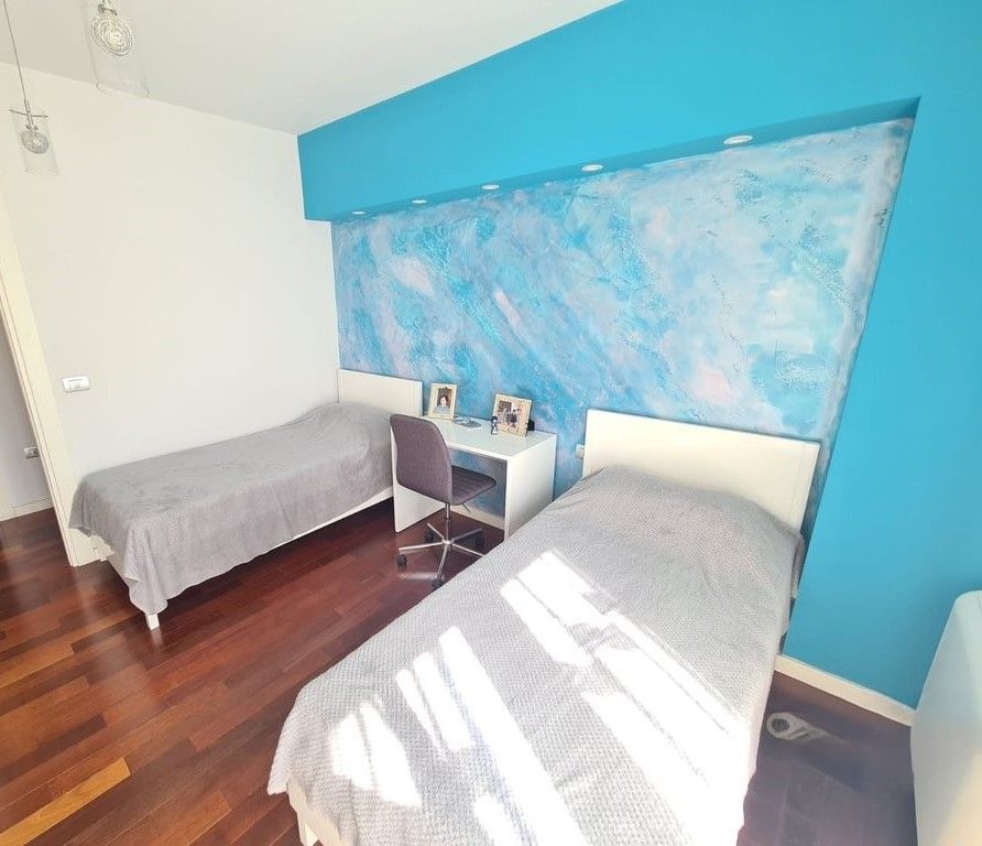 APARTAMENT 2+1+2 TEK RRUGE E KAVAJES!
