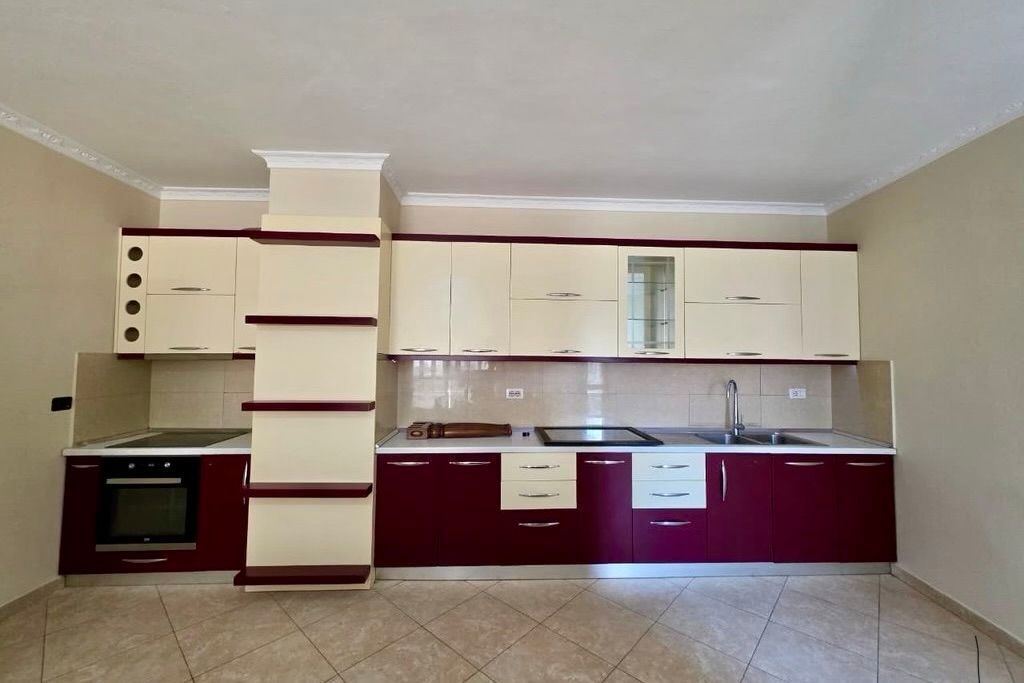 📍 Unaza e Re, Rruga "Sokrat Miho" – 2+1 me Hapësirë Rekord (102 m² Neto)! 🏠