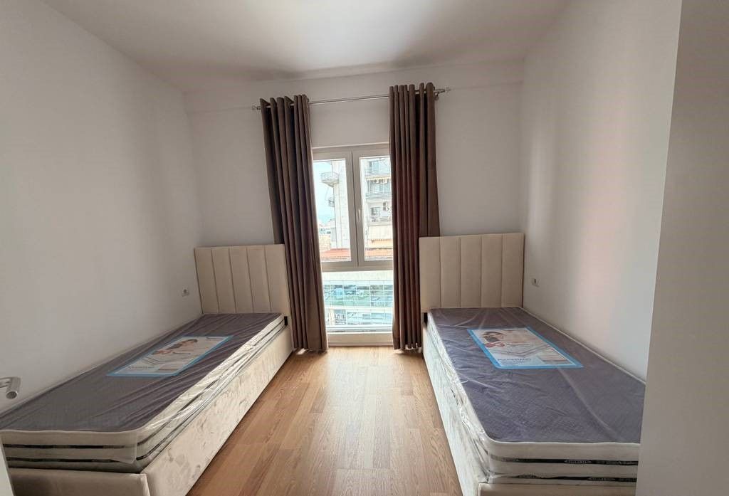 NE ZOG TE ZI JEPET PER QIRA APARTAMENT 2+1+2 !