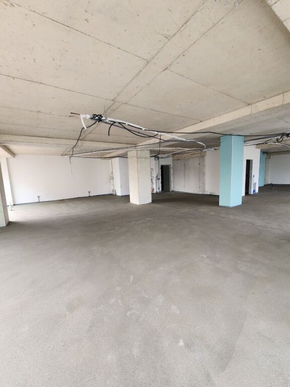 OFFICE FOR RENT – 300 m² (6th Floor) 📍 Skanderbeg Square / Clock Tower / Book Building Tower (in the heart of Tirana 🥰) Open Space / Ready in July 💰 €12,000