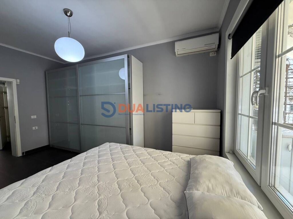 Japim me qira apartament 1+1 prane Gardes ne zonen e bllokut