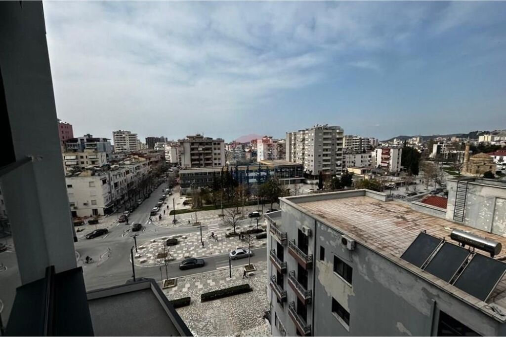 🏡 Apartament Modern me Qira – Gjimnazi Ali Demi, Vlorë