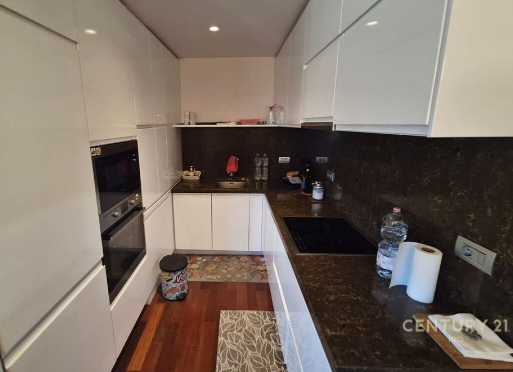 Apartment 2+1+2 for sale, Kavaja Street