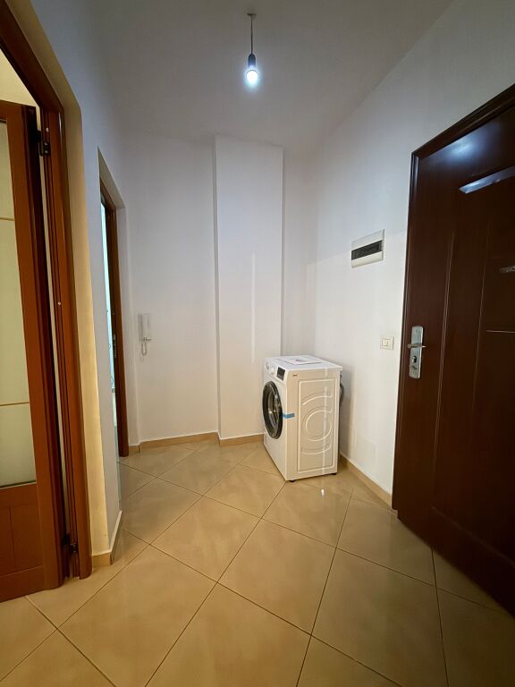 Appartamento - In Affitto - Yzberisht