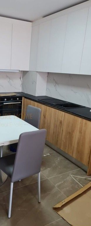 Shitet,Apartament 3+1+2, Ish Fusha e Aviacionit