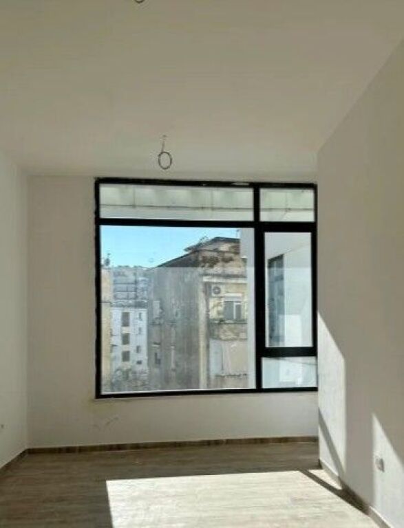 📌 Jepen me Qira 2 Zyra në Qendër