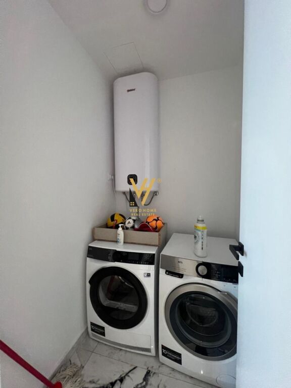 SHITET APARTAMENT 2+1+2+3BLK TE LAKE VIEW 750.000 EURO