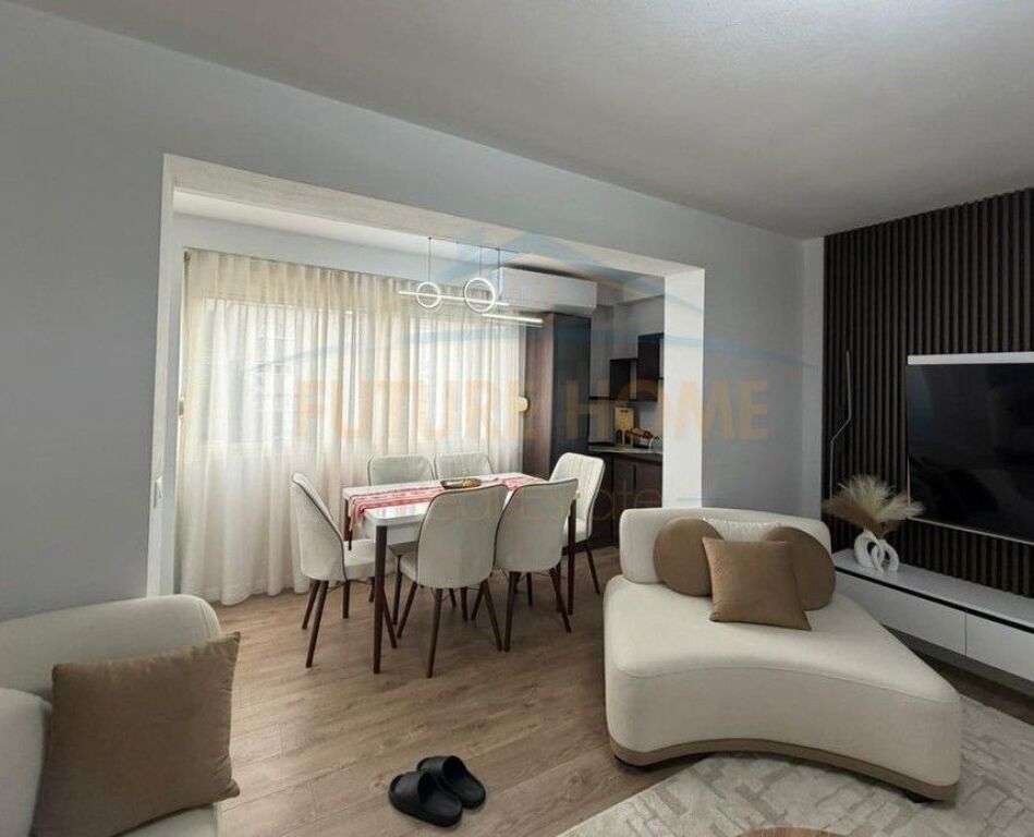 Qera, Apartament 2+1, 21 Dhjetori, Tiranë